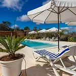 Design In With Private Pool Alpehytte *