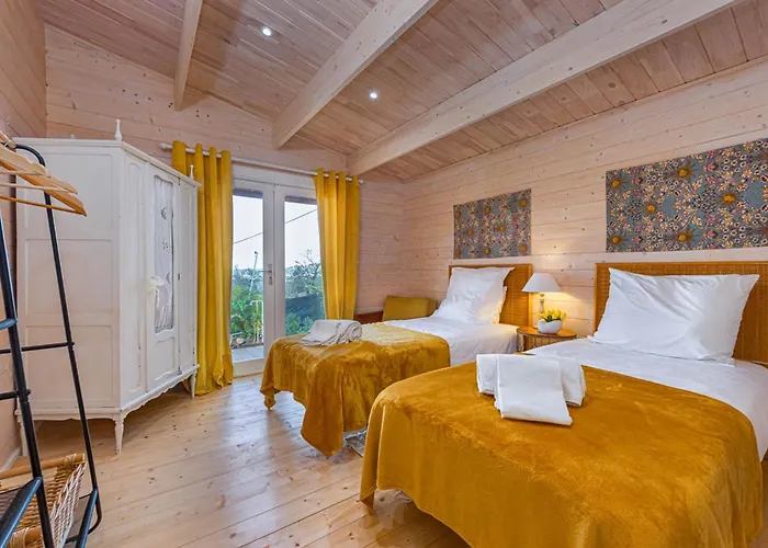 Design In With Private Pool شاليه