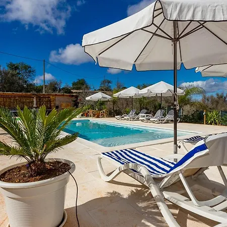 Design In With Private Pool Horská chata *